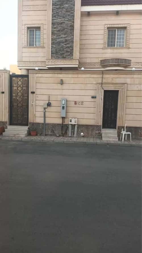 فيلا 300 متر مربع واجهة شرقية ب 9 غرف أبحر الشمالية، شمال جدة، جدة