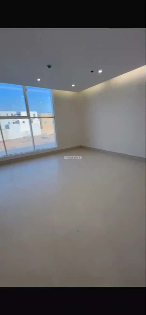 Building 400 SQM Facing South Al-Mahdiyah, West Riyadh, Riyadh