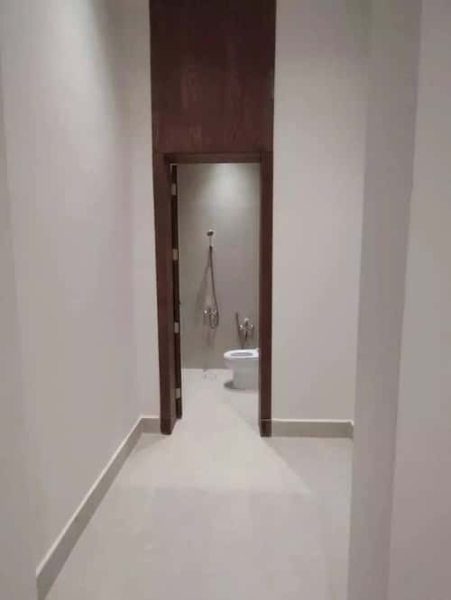 Floor 210.91 SQM with 5 Bedrooms Ar-Rimal, East Riyadh, Riyadh