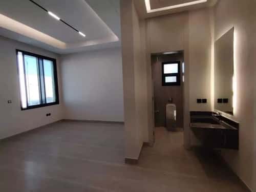 Floor 135.63 SQM with 5 Bedrooms Al-Muanisiyah, East Riyadh, Riyadh