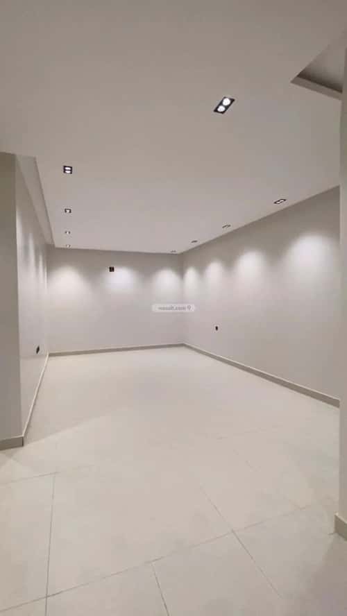 Villa 293.72 SQM Facing South on 15m Width Street Ar-Rimal, East Riyadh, Riyadh