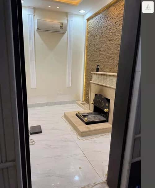 Apartment 240 SQM with 8 Bedrooms Al-Hazm, West Riyadh, Riyadh