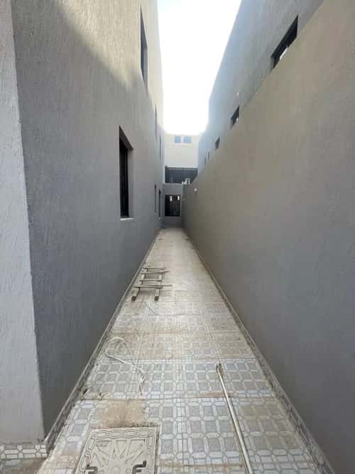 Villa 269.55 SQM Facing North with 6 Bedrooms Okaz, South Riyadh, Riyadh