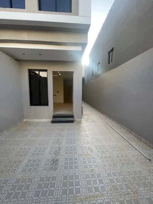 Villa 269.55 SQM Facing North with 6 Bedrooms Okaz, South Riyadh, Riyadh