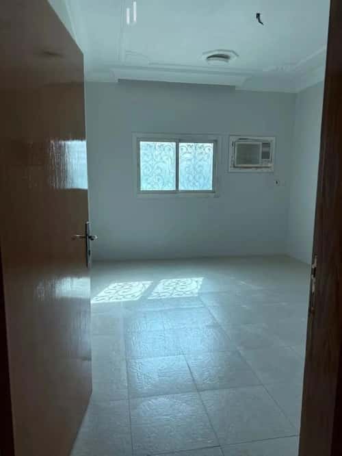 Floor 484 SQM with 5 Bedrooms Al-Jazeerah, East Riyadh, Riyadh