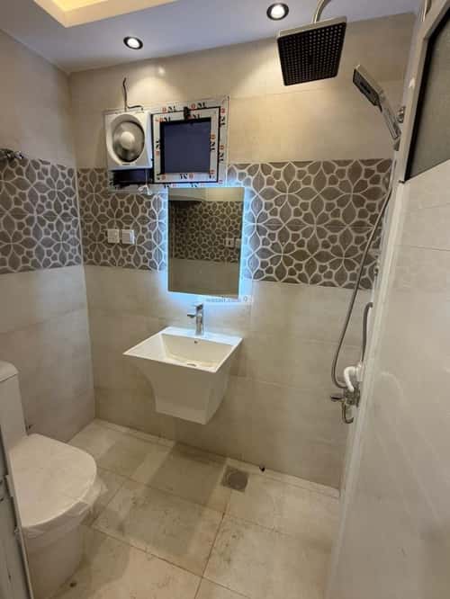 Floor 440 SQM with 4 Bedrooms Dahrat Al-Badeah, West Riyadh, Riyadh