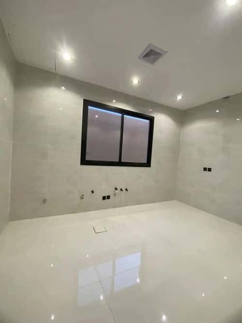Floor 205.15 SQM with 5 Bedrooms Al Nakhbah, East Riyadh, Riyadh