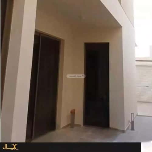فيلا 200 متر مربع جنوبية على شارع 15م العارض، شمال الرياض، الرياض