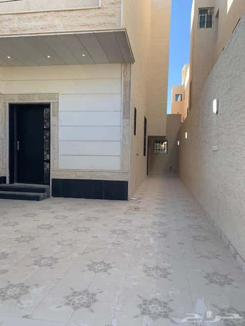 فيلا 250.1 متر مربع شرقية على شارع 18م بدر، جنوب الرياض، الرياض