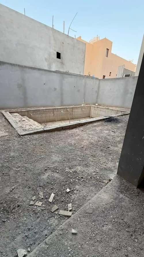 Villa 875 SQM Facing West on 15m Width Street Al-Malqa, North Riyadh, Riyadh