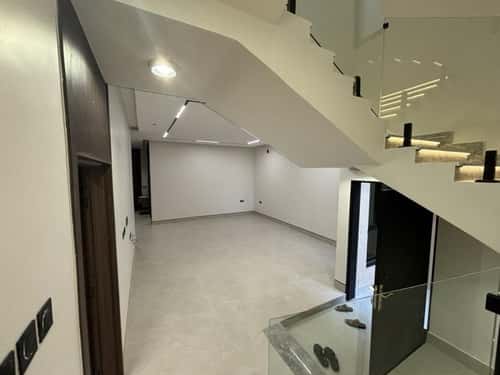 Villa 279.53 SQM Facing North on 15m Width Street Al-Muanisiyah, East Riyadh, Riyadh