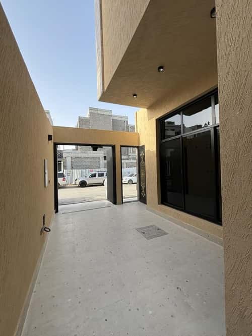 Villa 279.53 SQM Facing North on 15m Width Street Al-Muanisiyah, East Riyadh, Riyadh