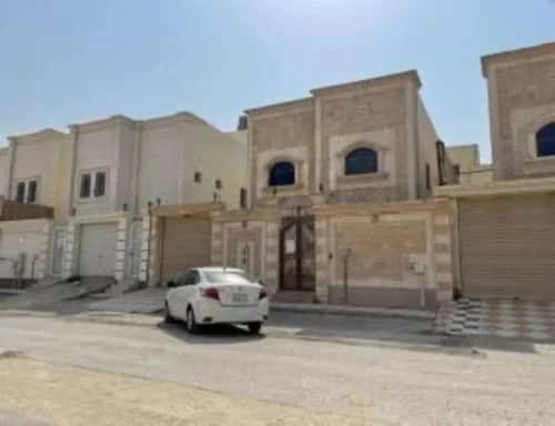 فيلا 277.32 متر مربع شرقية على شارع 24م ضاحية الملك فهد، الدمام