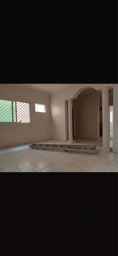 عمارة 250 متر مربع واجهة جنوبية اليرموك، شرق الرياض، الرياض