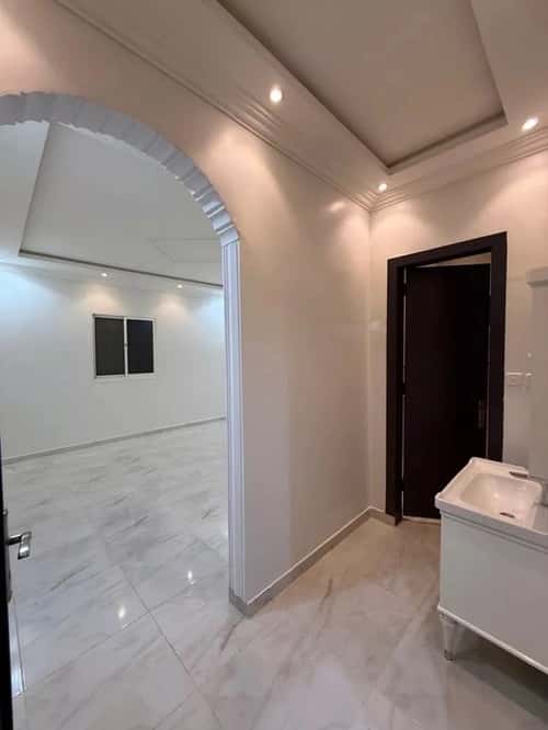 Apartment 600 SQM with 3 Bedrooms Al-Muanisiyah, East Riyadh, Riyadh