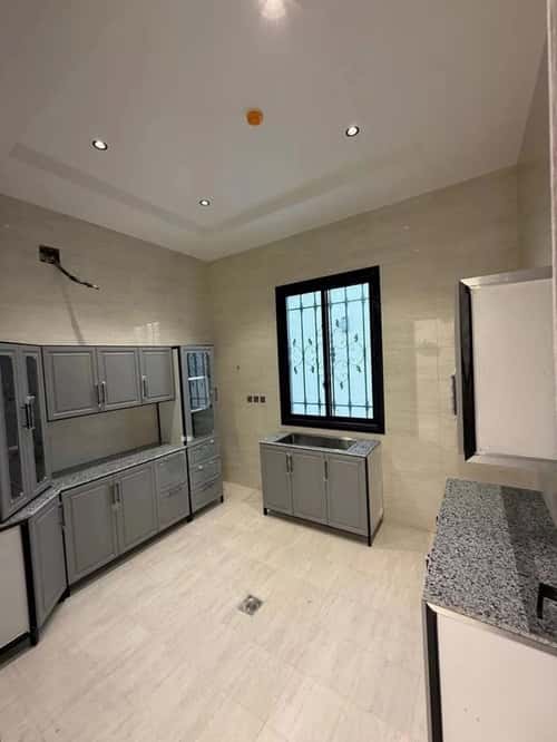 عمارة 1400 متر مربع واجهة جنوبية الرمال، شرق الرياض، الرياض