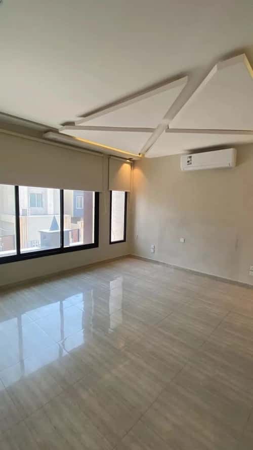Villa 201.5 SQM Facing South with 5 Bedrooms Ar-Rimal, East Riyadh, Riyadh