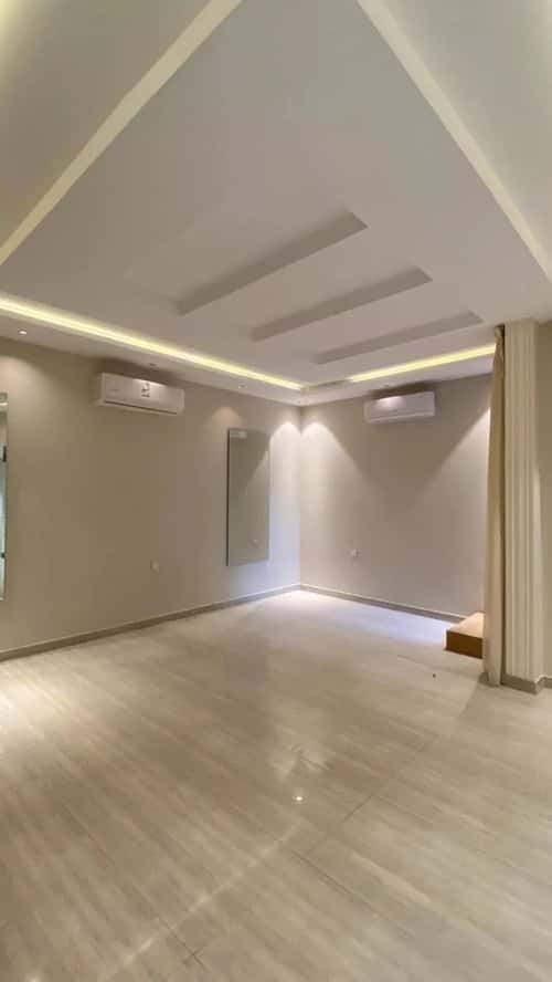 Villa 201.5 SQM Facing South with 5 Bedrooms Ar-Rimal, East Riyadh, Riyadh