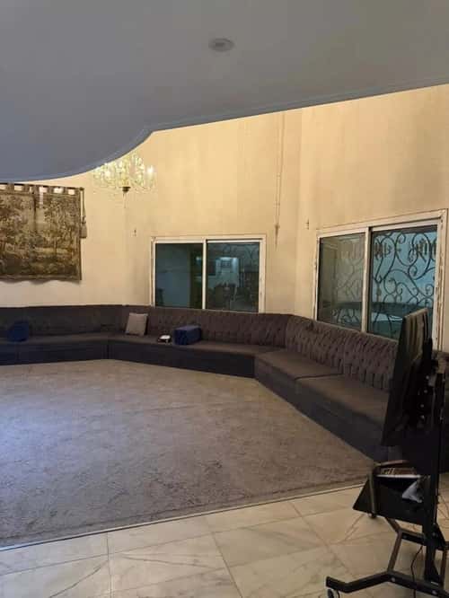 Villa 900 SQM Facing East on 15m Width Street King Faisal, East Riyadh, Riyadh