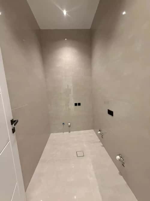 Floor 178.95 SQM with 3 Bedrooms Al-Janadriyah, East Riyadh, Riyadh