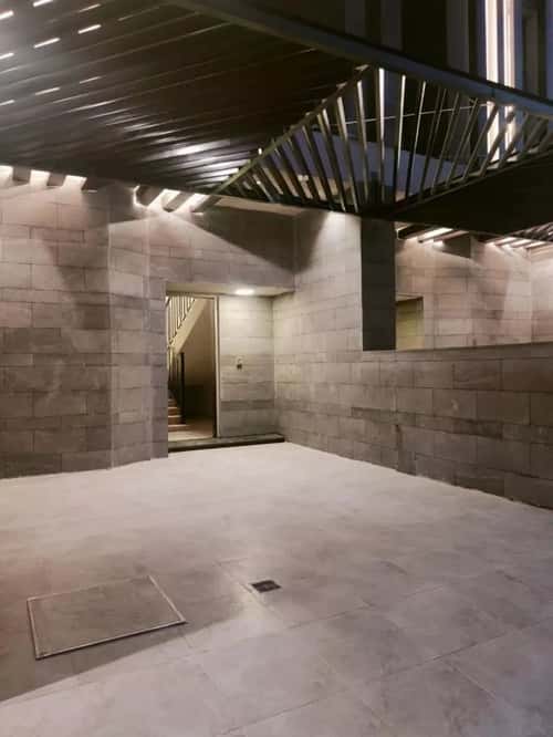 Floor 165.81 SQM with 4 Bedrooms Al-Muanisiyah, East Riyadh, Riyadh