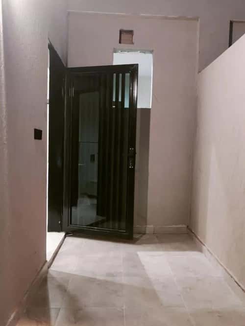 Floor 165.81 SQM with 4 Bedrooms Al-Muanisiyah, East Riyadh, Riyadh