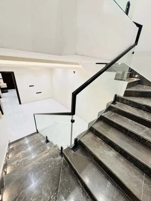 Floor 165.81 SQM with 4 Bedrooms Al-Muanisiyah, East Riyadh, Riyadh
