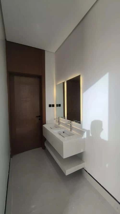 Floor 190.22 SQM with 4 Bedrooms Al Bayan, East Riyadh, Riyadh