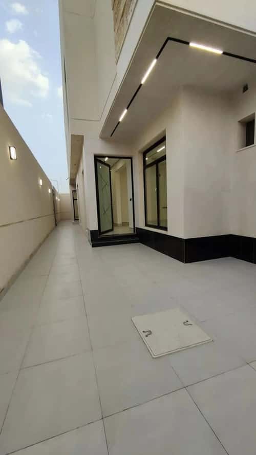 Villa 259.8 SQM Facing North East on 15m Width Street Al-Yarmuk, East Riyadh, Riyadh