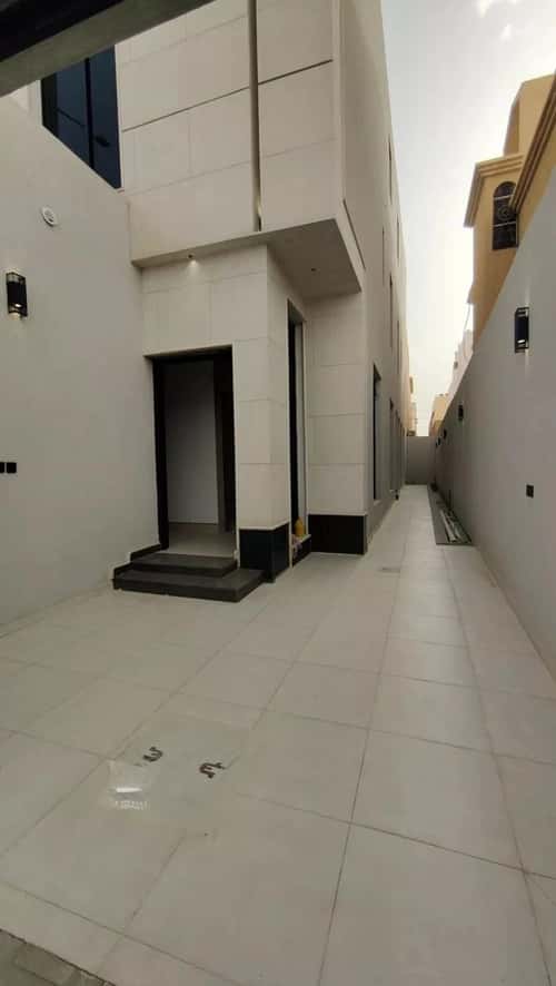 Floor 199.4 SQM with 4 Bedrooms Qurtubah, East Riyadh, Riyadh