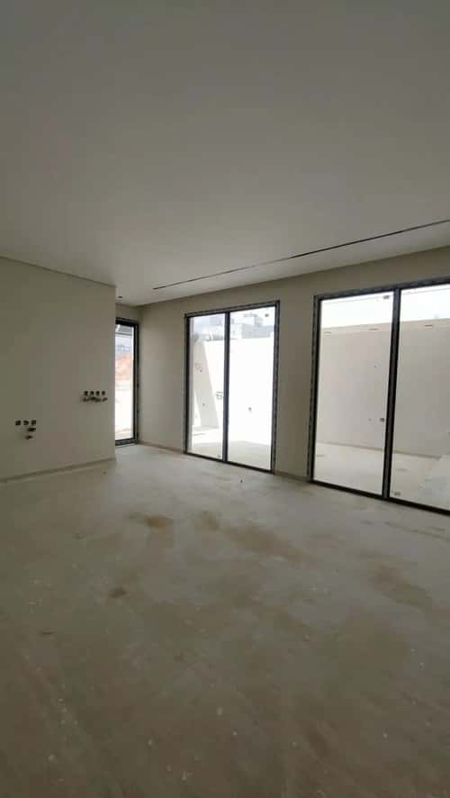 Villa 450 SQM Facing South on 18m Width Street Ar-Rimal, East Riyadh, Riyadh