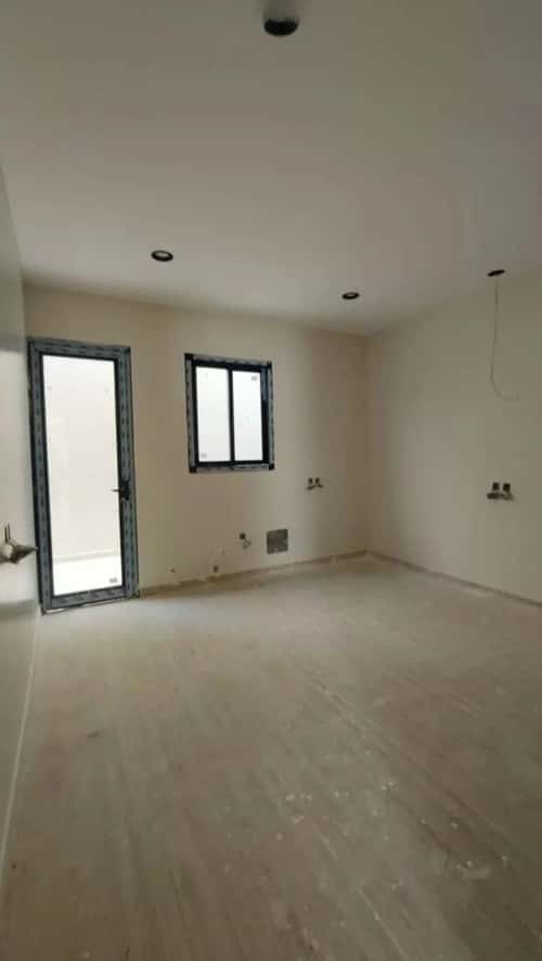 Villa 450 SQM Facing South on 18m Width Street Ar-Rimal, East Riyadh, Riyadh