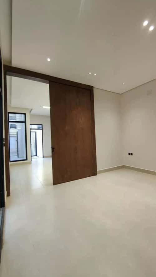 Floor 226.89 SQM with 4 Bedrooms Ar-Rimal, East Riyadh, Riyadh