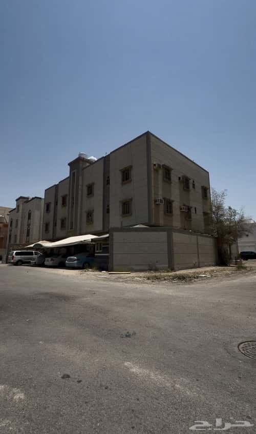 عمارة 125.54 متر مربع واجهة جنوبية النور، الدمام