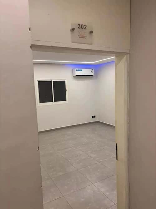 Building 900 SQM Facing West Dahrat Al-Badeah, West Riyadh, Riyadh