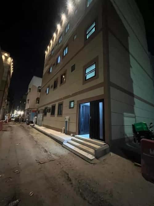 عمارة 162.62 متر مربع واجهة غربية البادية، الدمام