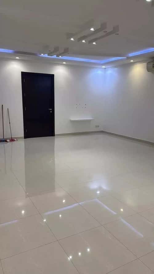 شقة 900 متر مربع ب 4 غرف قرطبة، شرق الرياض، الرياض