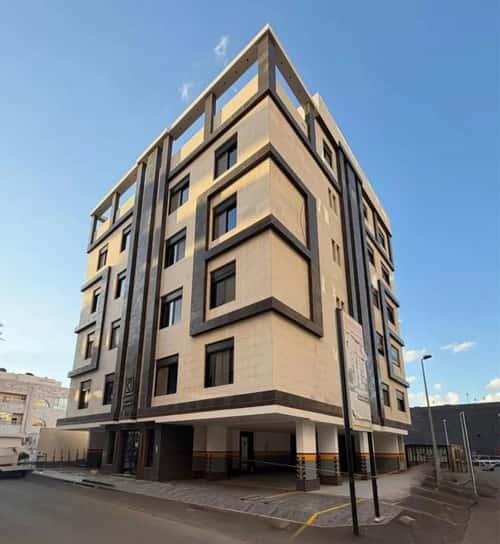 عمارة 570.14 متر مربع واجهة جنوبية السلامة، شمال جدة، جدة