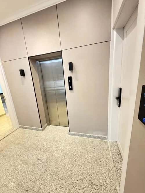 Apartment 192.5 SQM with 5 Bedrooms Al Shooalah, Aldammam