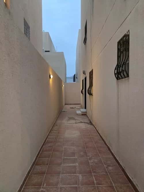 Villa 200 SQM Facing East with 3 Bedrooms King Abdullah, Central Riyadh, Riyadh