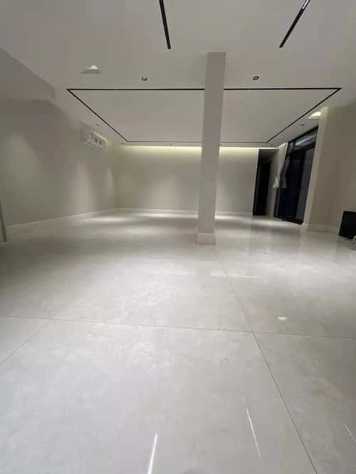 Villa 250 SQM Facing South on 15m Width Street King Abdullah, Central Riyadh, Riyadh