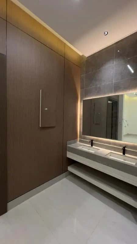 Floor 171.48 SQM with 3 Bedrooms Al-Janadriyah, East Riyadh, Riyadh