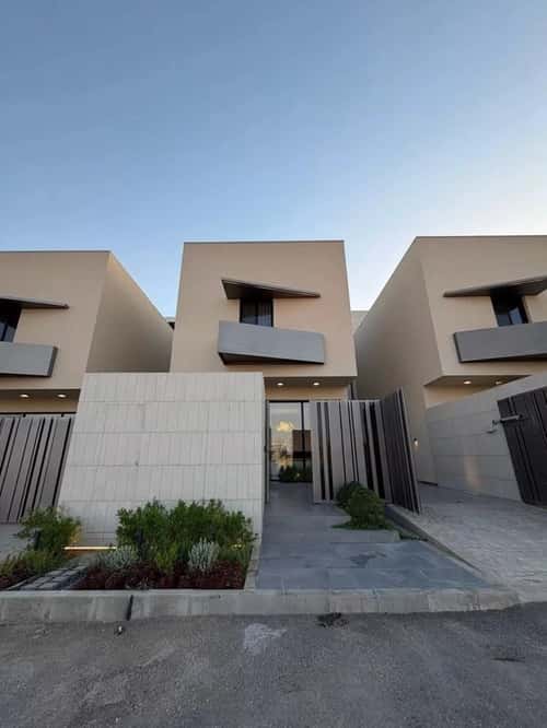 فيلا 315 متر مربع شرقية على شارع 25م النرجس، شمال الرياض، الرياض