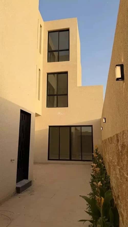 Villa 338.71 SQM Facing East on 20m Width Street Al-Mahdiyah, West Riyadh, Riyadh