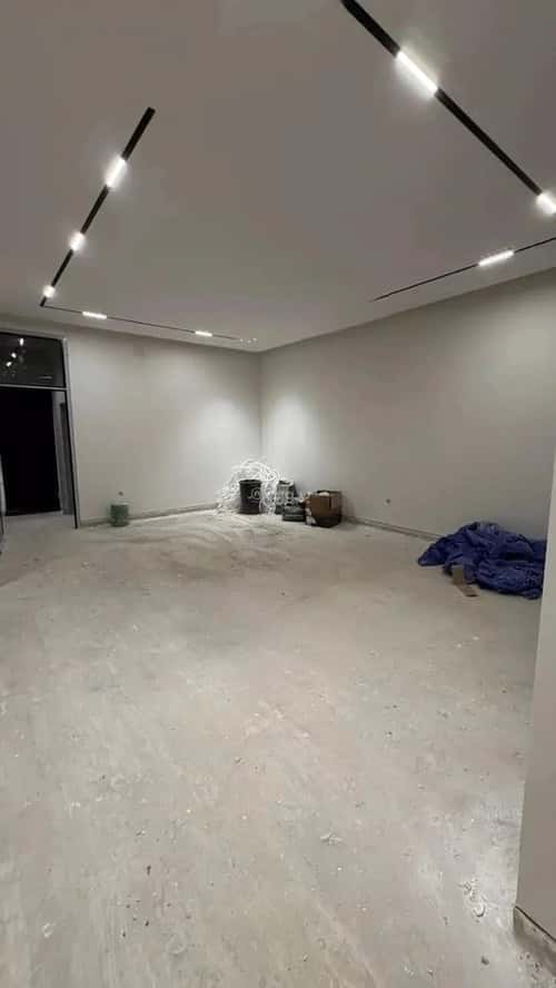 Villa 353.89 SQM Facing East on 20m Width Street Al-Mahdiyah, West Riyadh, Riyadh
