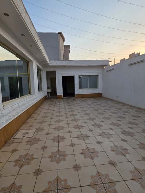 Villa 425 SQM Facing North East on 20m Width Street Ar-Rimal, East Riyadh, Riyadh
