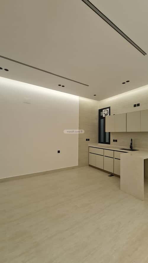 Floor 307.71 SQM with 8 Bedrooms Al Wahah, Khamis Mushait