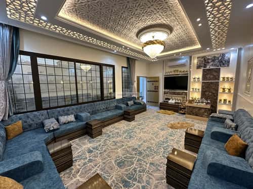 فيلا 800 متر مربع شمالية على شارع 20م الخزامى، حائل