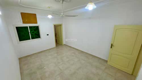 Building 650 SQM with 4 Floors Facing South Madaen Al Fahad, South Jeddah, Jeddah