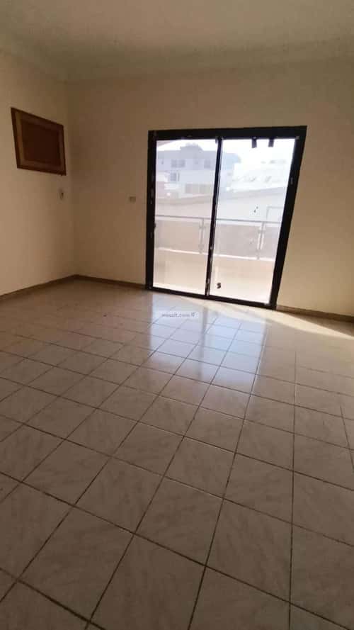 Building 800 SQM Al Azizeyyah, North Jeddah, Jeddah
